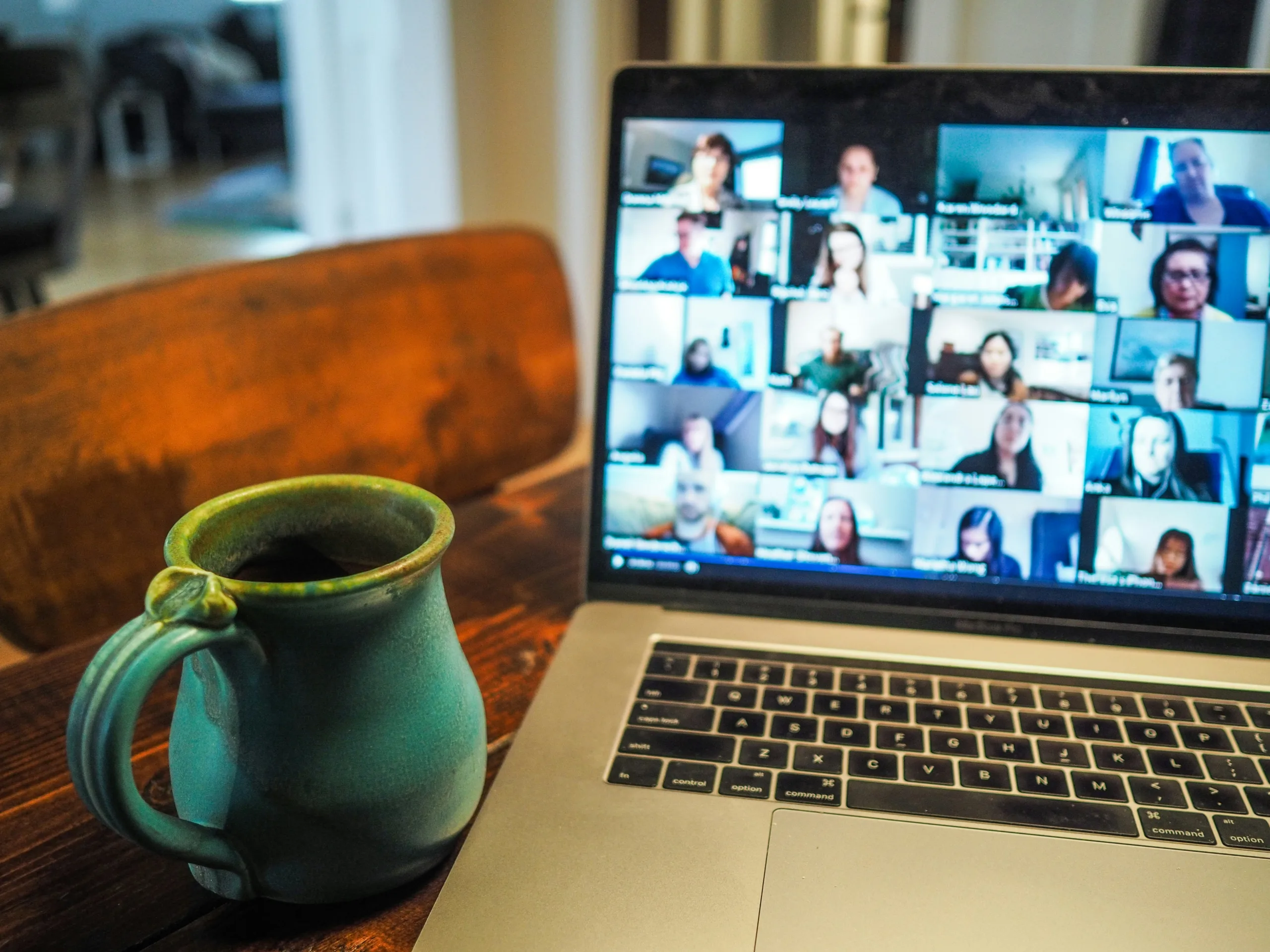 Building a Healthy Remote Social Life: Essential Tips for Remote Workers